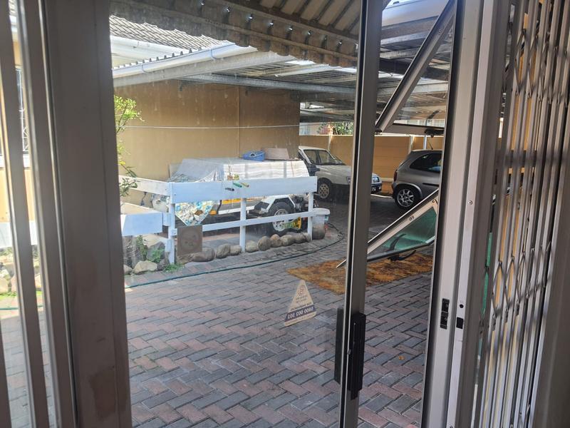 To Let 1 Bedroom Property for Rent in Sarepta Western Cape